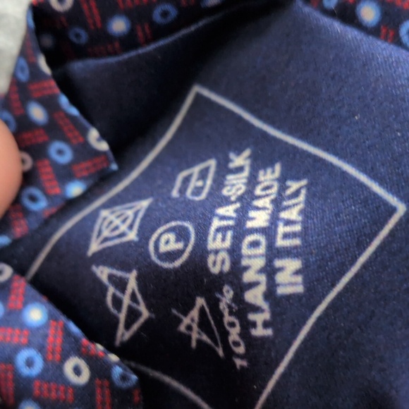 Brioni Italy Silk Blue/White Geometric Pattern Tie....59x 3.25 - Picture 6 of 7